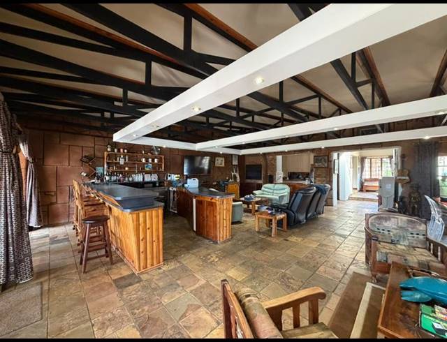 FARM FOR SALE IN DERDEPOORT